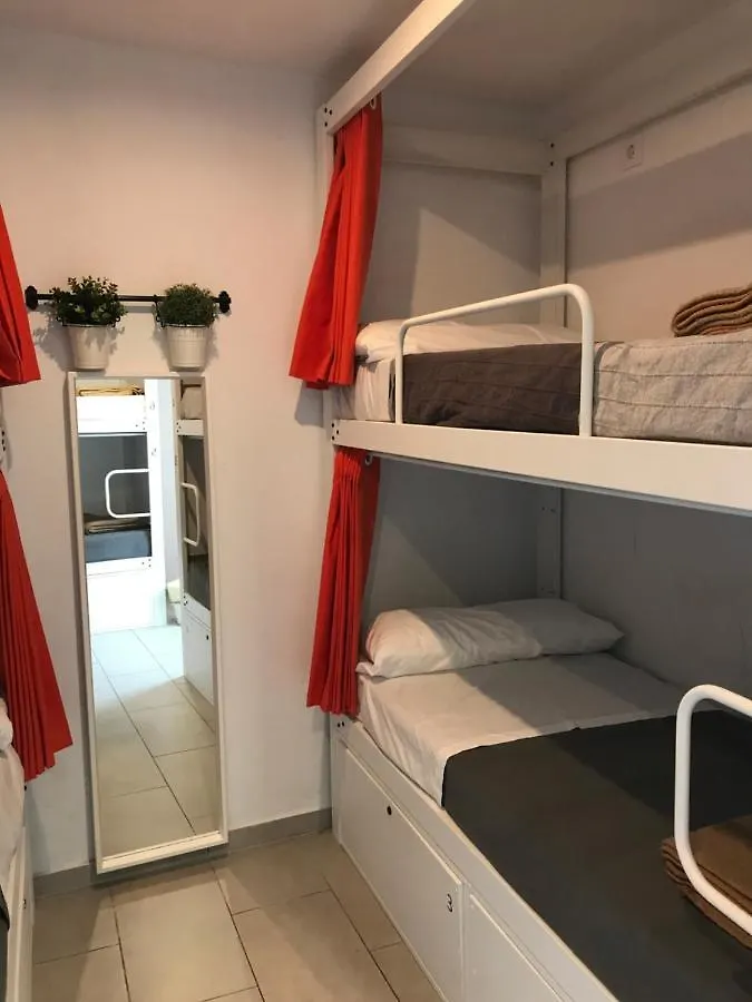 ברצלונה Hostelscat אכסניה